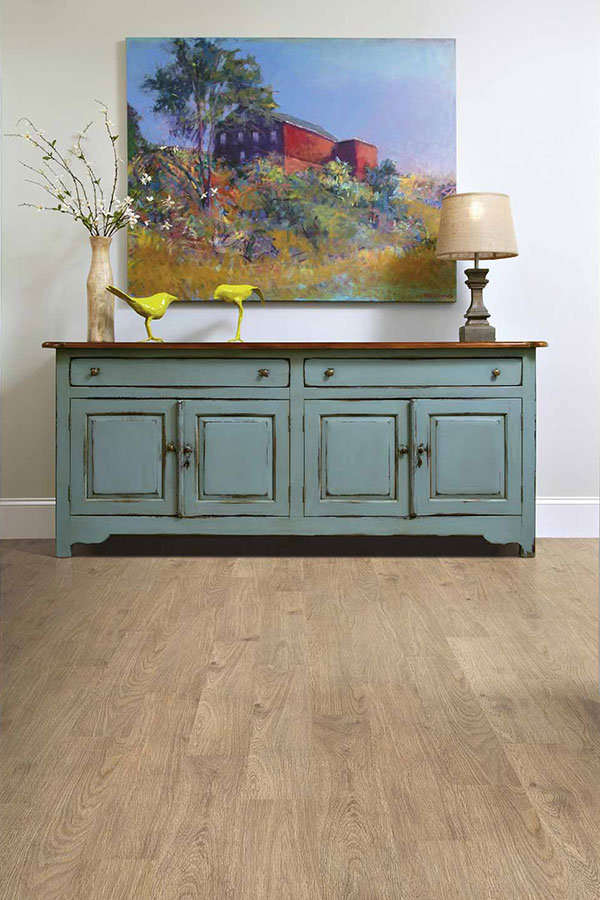 Pastel decorations in foyer